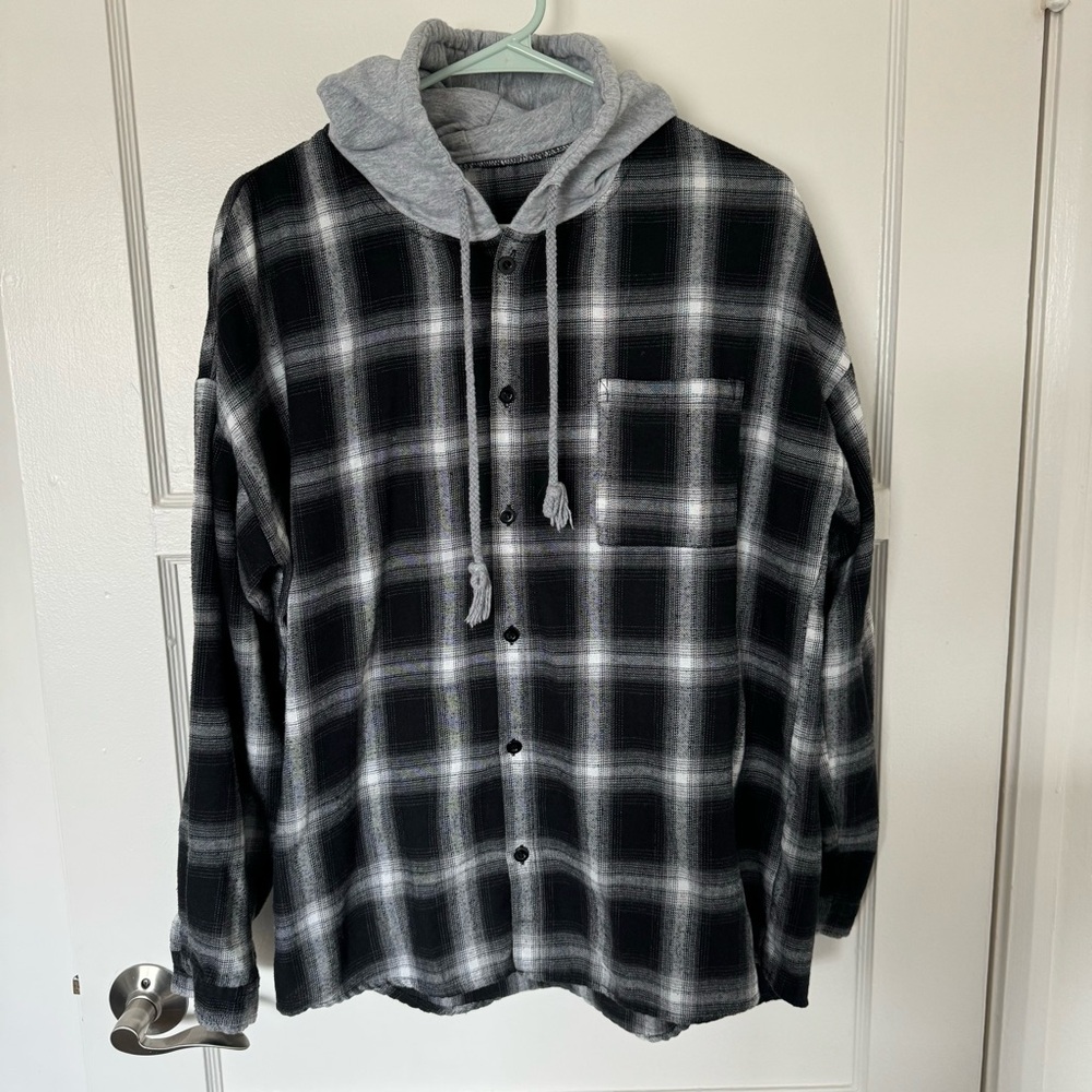 Grunge Hooded Flannel Button Front Shirt Black Plaid-Medium